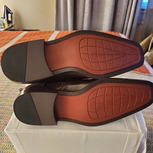 Dress shoes - Picture 5 of 5